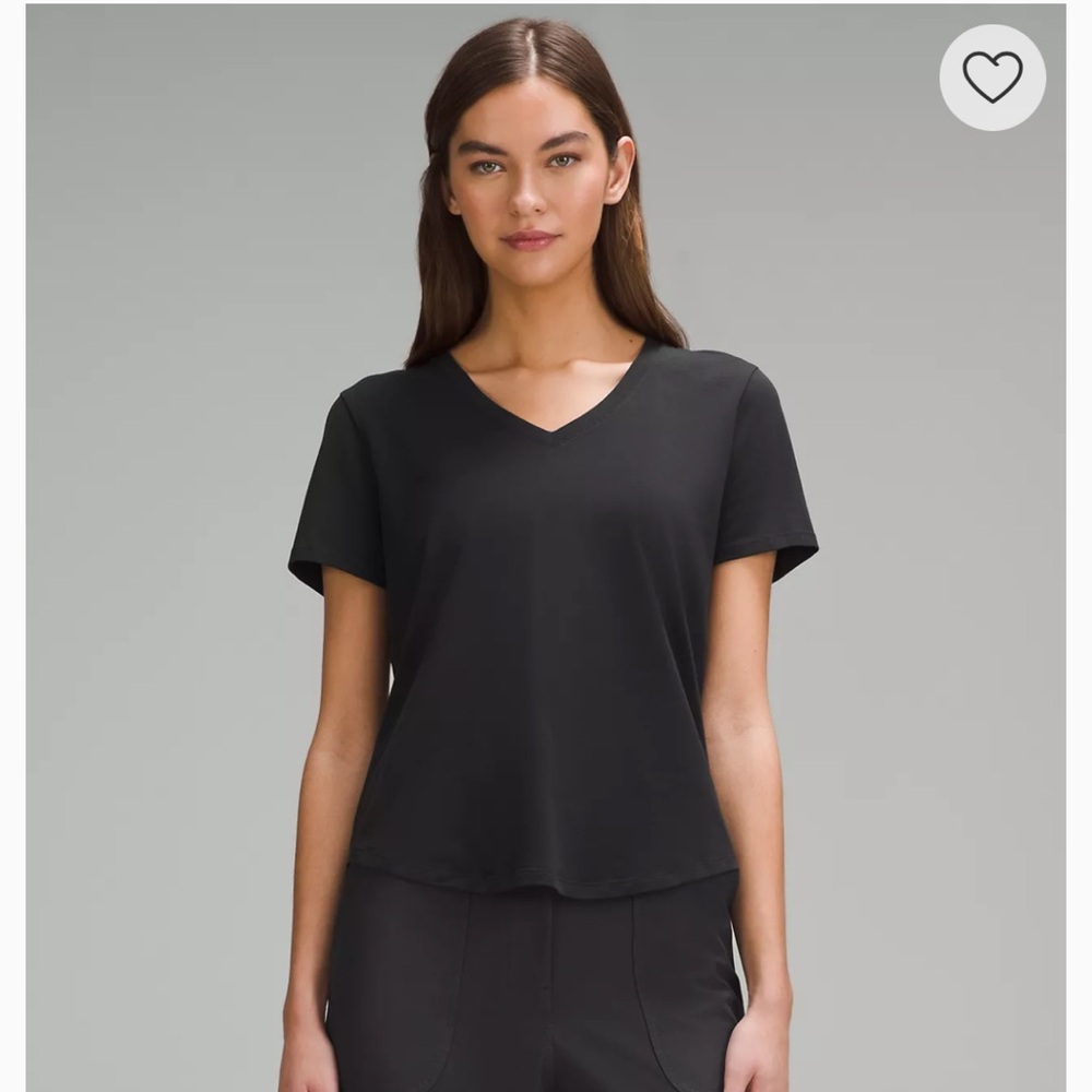 Lululemon Love V-Neck T-Shirt Size L